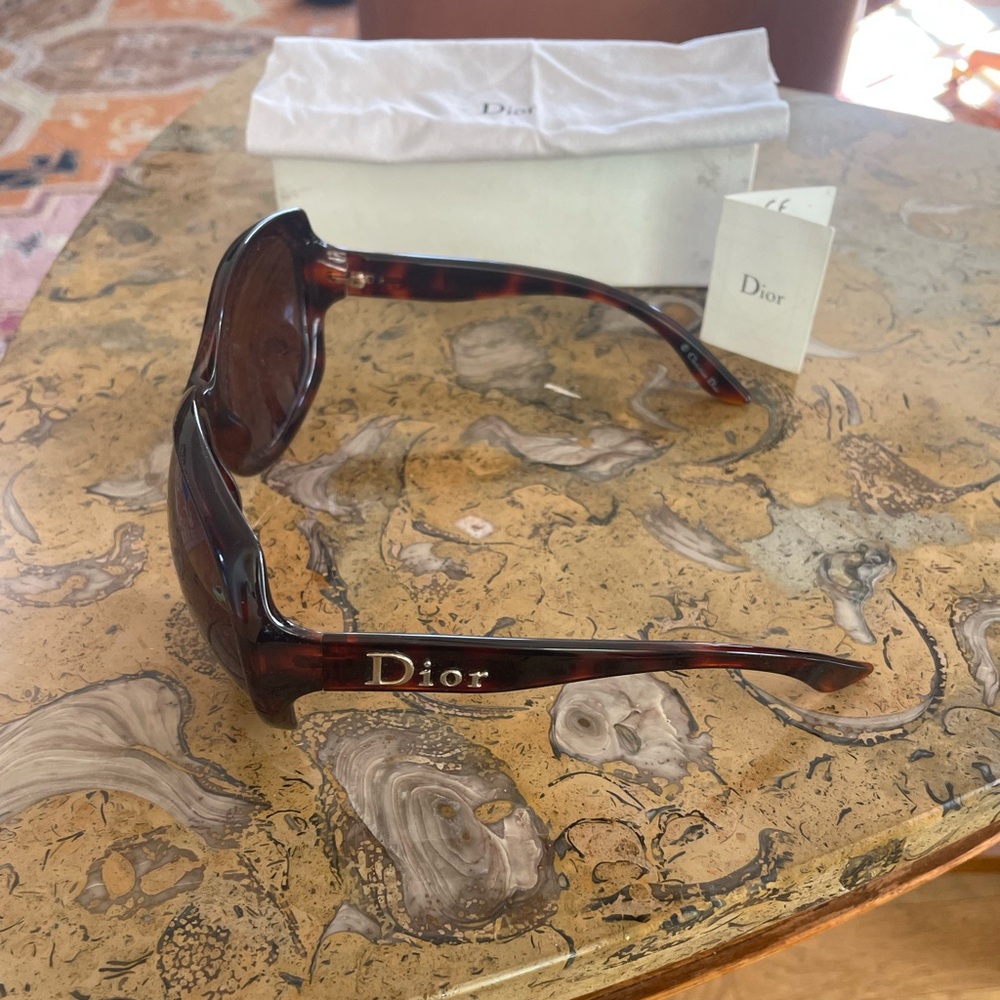 Dior sunglasses - Picture 3 of 4